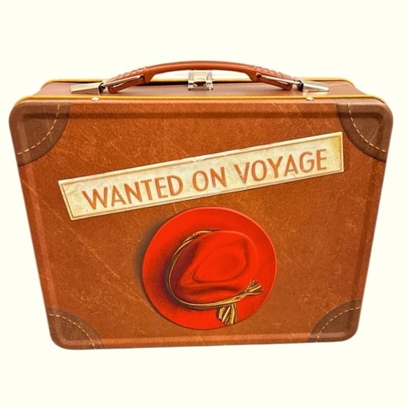 Paddington in Peru - Paddington’s Suitcase Popcorn Bucket 🥪🍊 - Picture 2 of 6